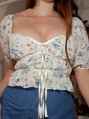 Lulu's Top